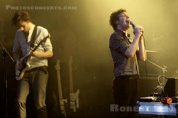 FRIENDLY FIRES - 2008-11-15 - PARIS - La Cigale - 